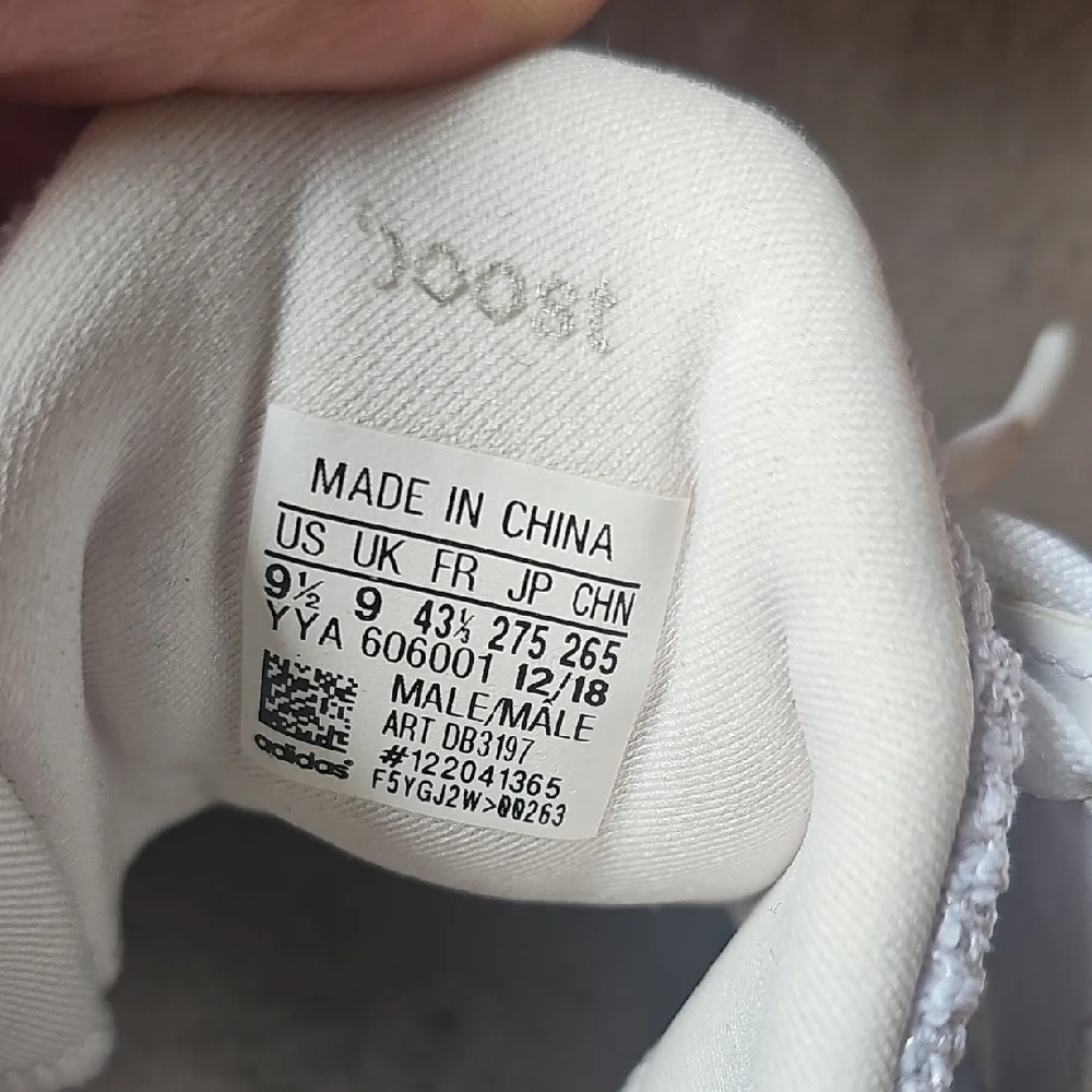 Adidas Cream and Black Running Shoes - Picture 7 of 7